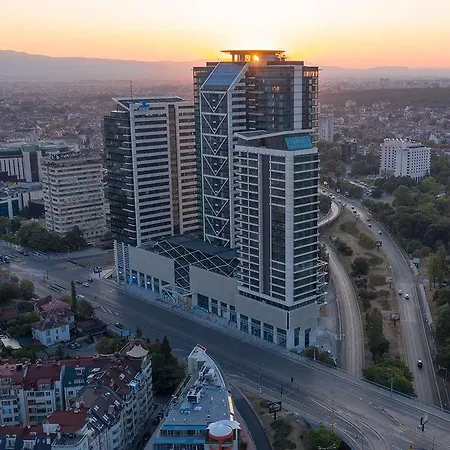 Grand Millennium 5* Sofia
