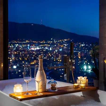 Hotel Grand Millennium 5*