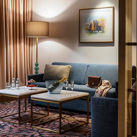 Hotel Grand Millennium 5*