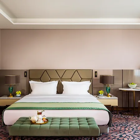 Grand Millennium Hotel 5*