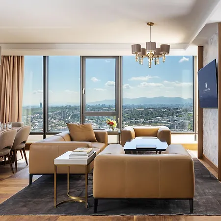 Hotel Grand Millennium 5*