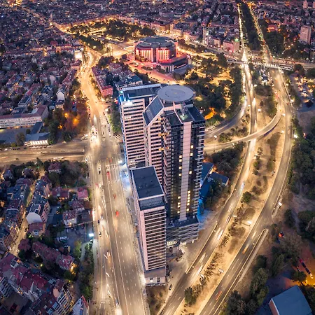 Hotel Grand Millennium 5*