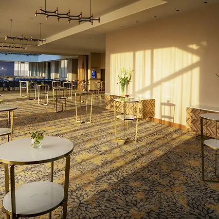 Grand Millennium Szálloda 5*