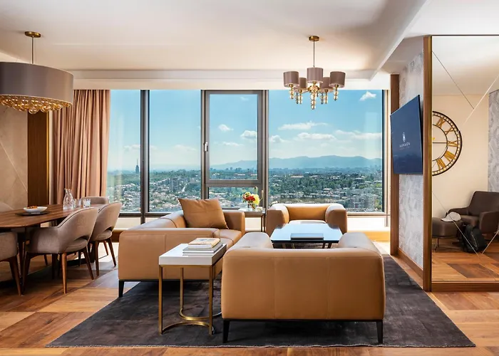 Хотел Grand Millennium 5*