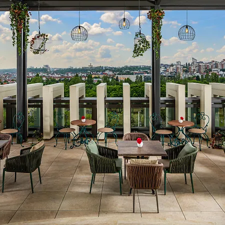 Hotel Grand Millennium